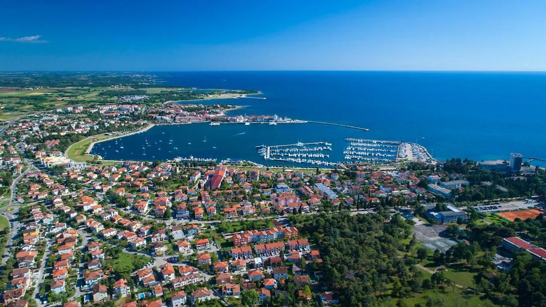 Lux Pool Suite Umag 0*,